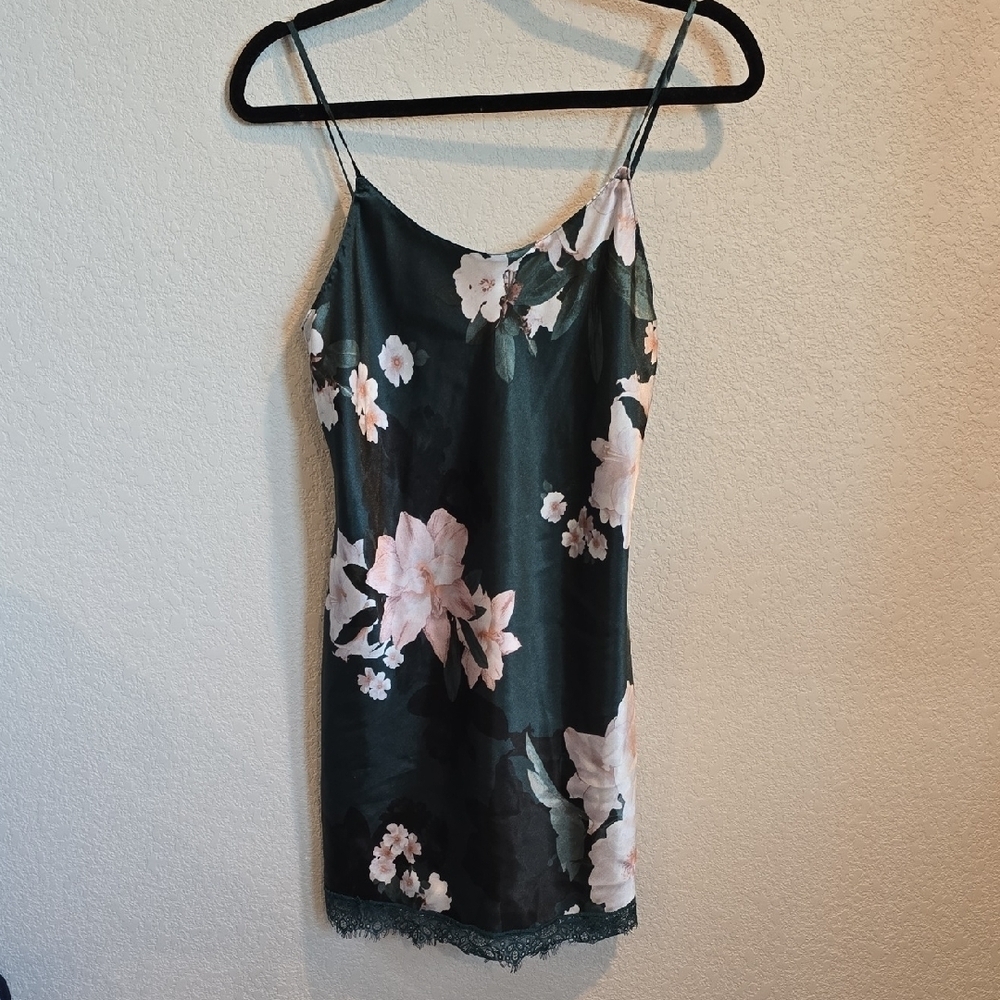 Lilac & London Floral Lace Trim babydoll Floral Nightgown